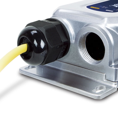 Промышленный медиаконвертер IP67 1000BASE-X SFP в 10/100/1000BASE-T 802.3at PoE+ PoE+ - IGTP-825AT