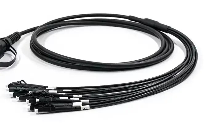Наружный оптический патчкорд тактический TPU Kevlar, 2–24 волокна, армированные ответвления, LC/SC/FC/ST